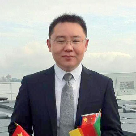 李俊照片